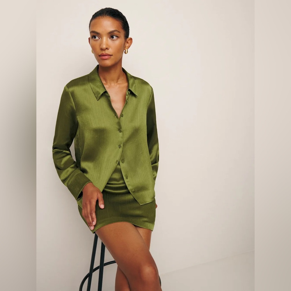 Reformation Sky Relaxed Satin Button Down Top Pear Crinkle Green Size S